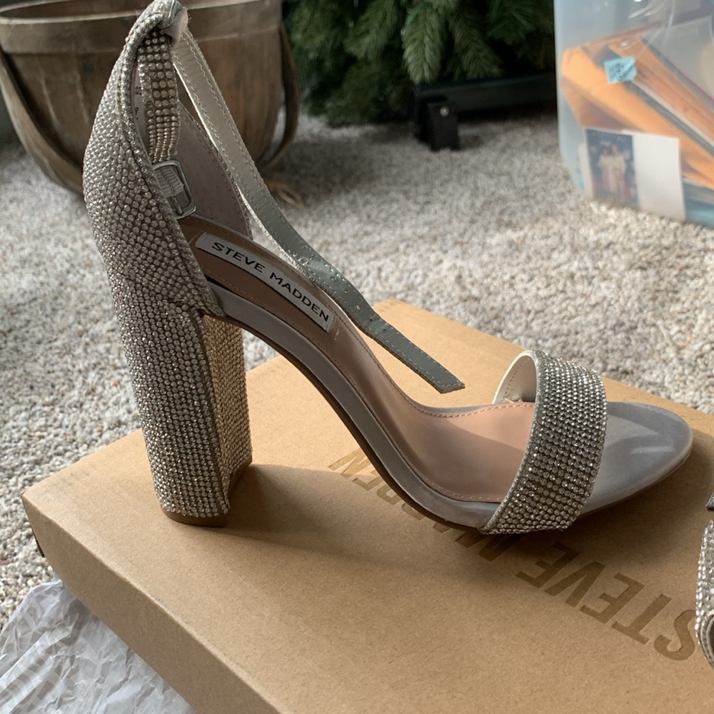 STEVE MADDEN Carson rhinestone heel 👠 - Picture 4 of 5